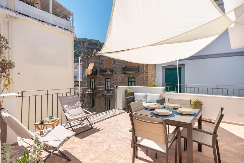 Sorrentovibes - Luxury New With Terrace - Sleeps 12 Sorrent